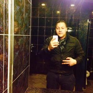 Meet your Posher, Tomas